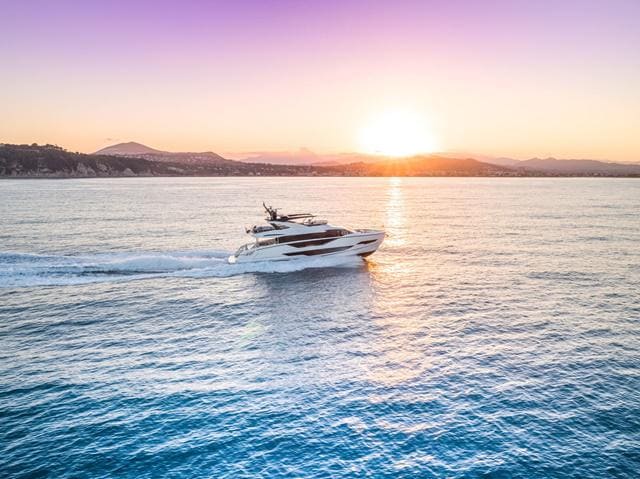 Opulent Yacht Journeys: Your Bespoke Sea Escape