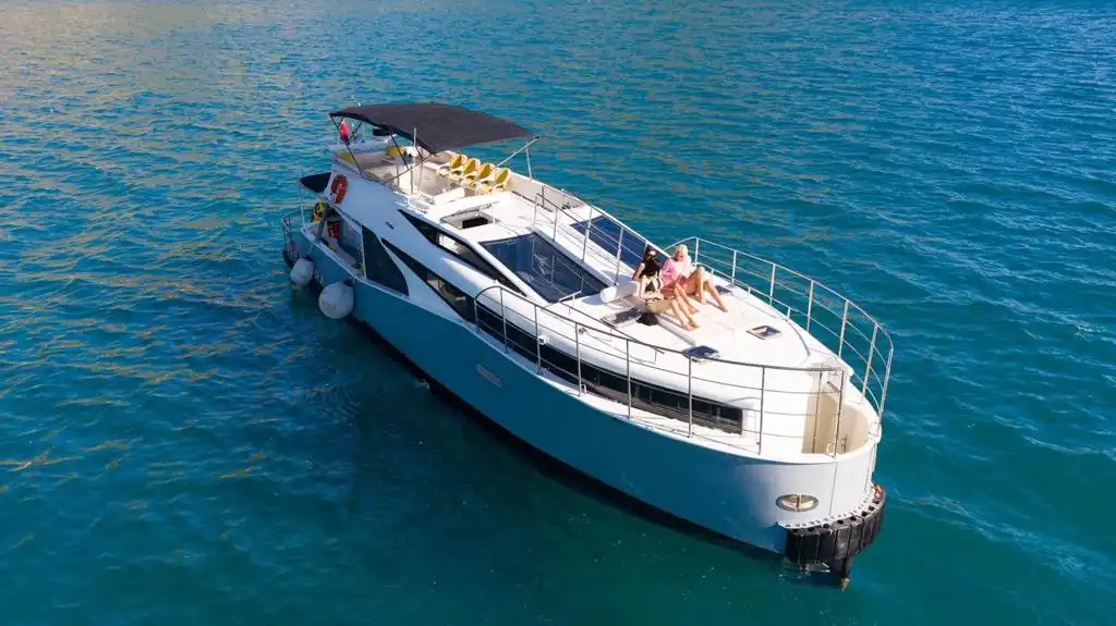 Exploranthyiv: Private Yacht Charters & Bespoke Voyages