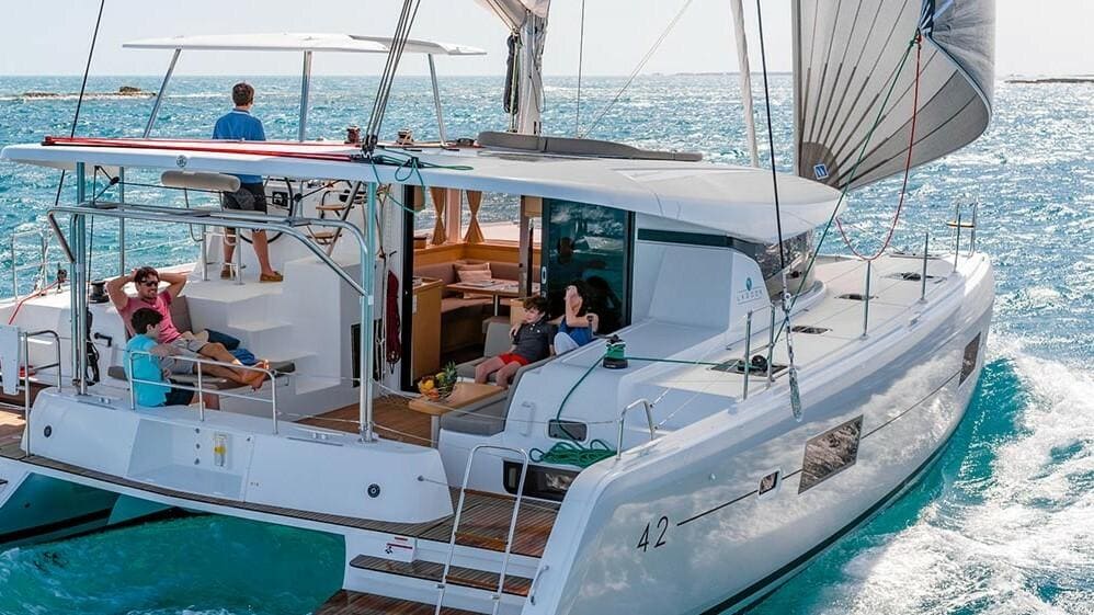 Discovering Coastal Wonders: Exploranthyiv's Premier Yacht Destinations